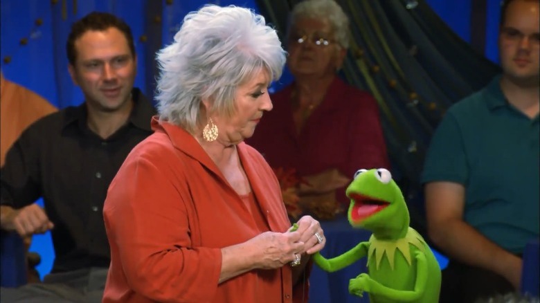 Paula Deen speaks to Kermit