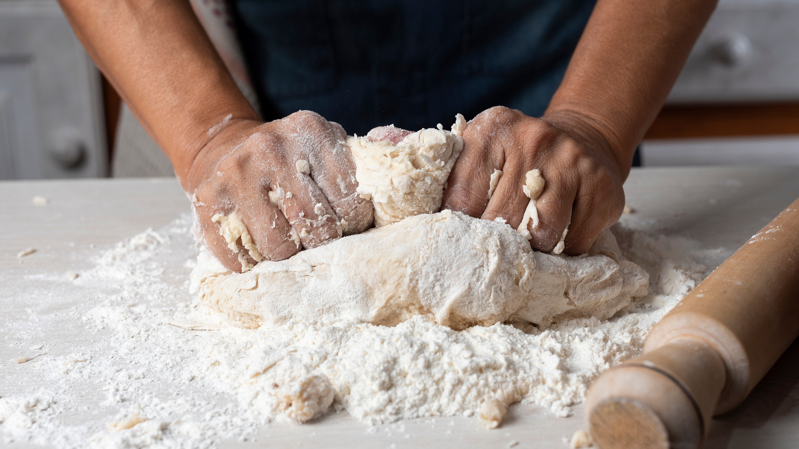 Here's Why You Should Splurge For Pastry Flour When Baking