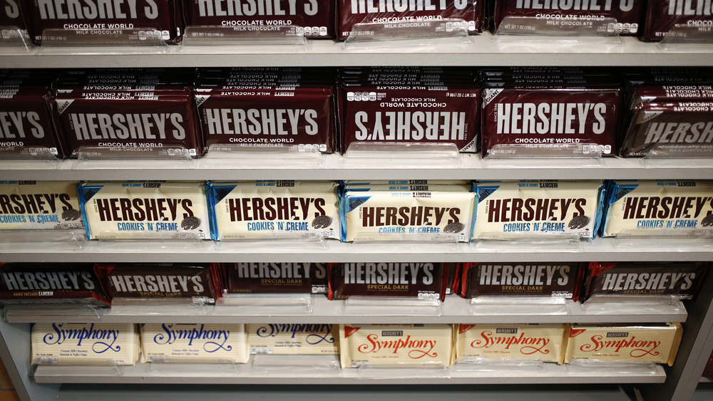 Hershey's chocolate bars on shelves