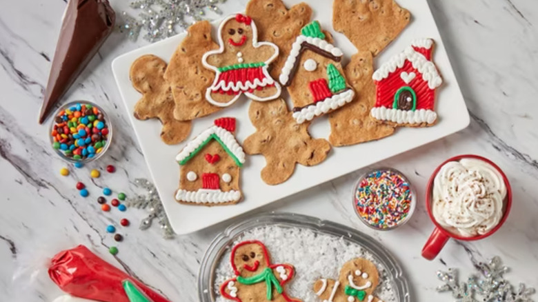 Great American Cookies Winter Holiday Take and Decorate Cookie Kit