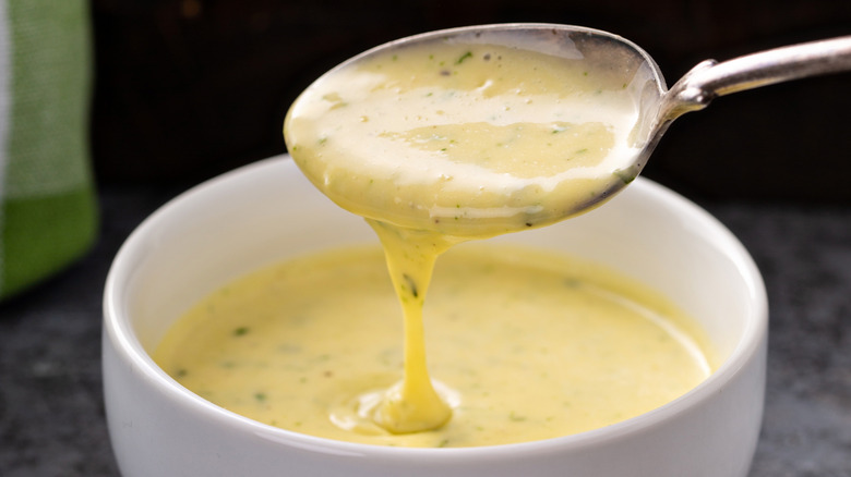 Bearnaise sauce with tarragon