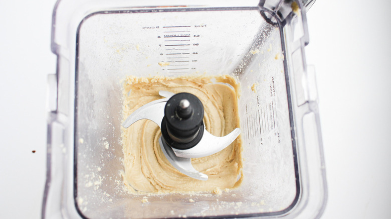 smooth cashew butter in blender