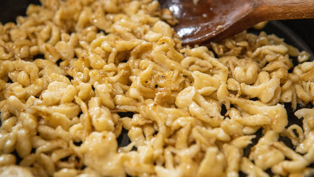 Frying homemade spaetzle