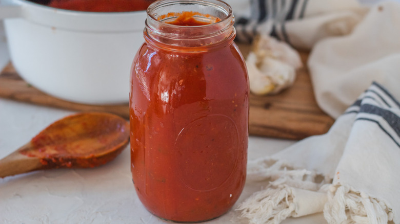 homemade tomato sauce in jar 