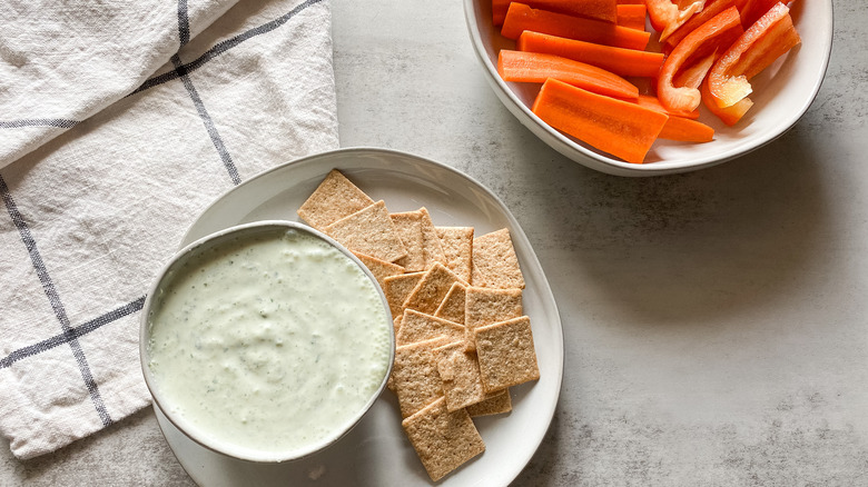 tzatziki in a bowl 