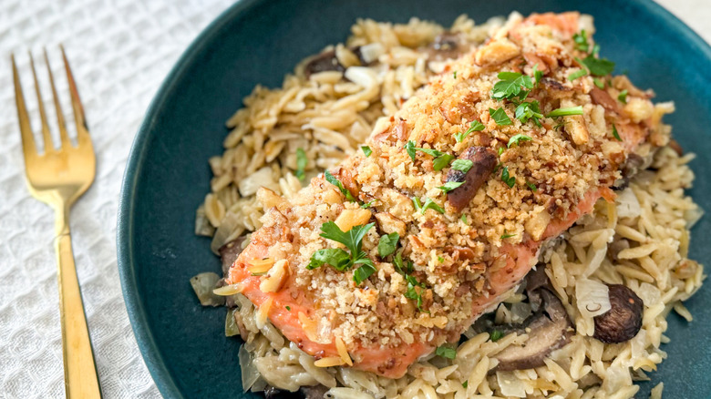 honey mustard salmon orzo bowl