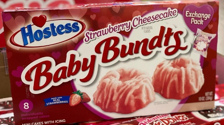 Hostess Strawberry Cheesecake Baby Bundt Cakes