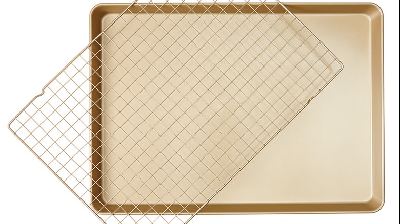 Cookie sheet with cooling rack