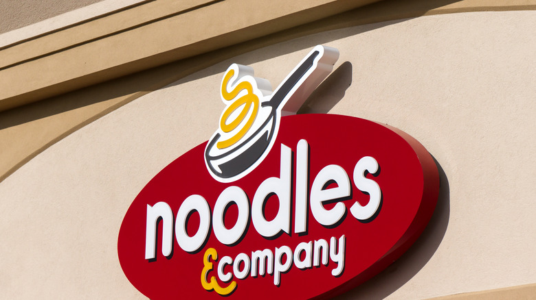 Logo of Noodles & Company