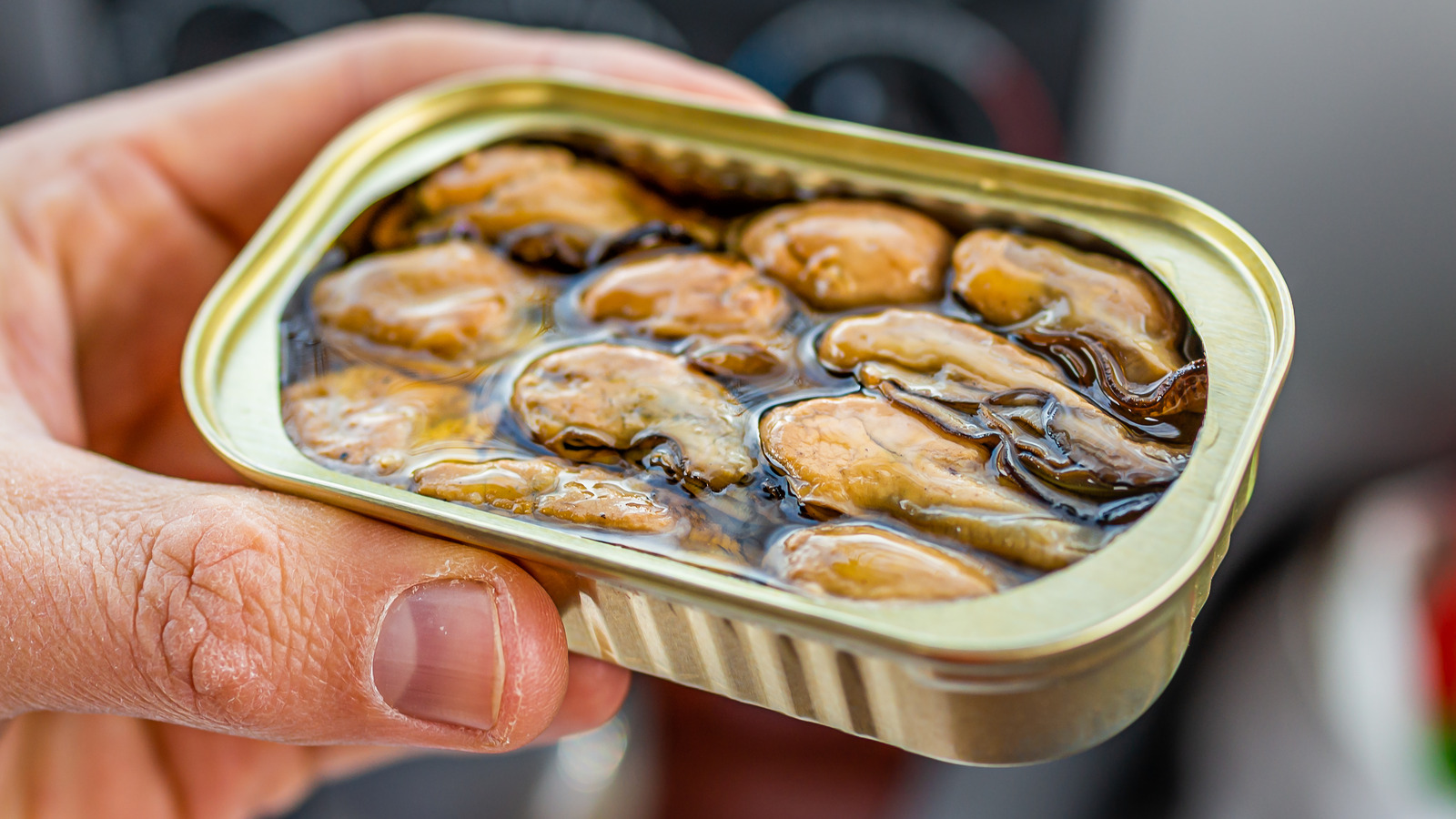 When Making Oyster Stew, A Pro Would Save Canned Oysters For The Garnish