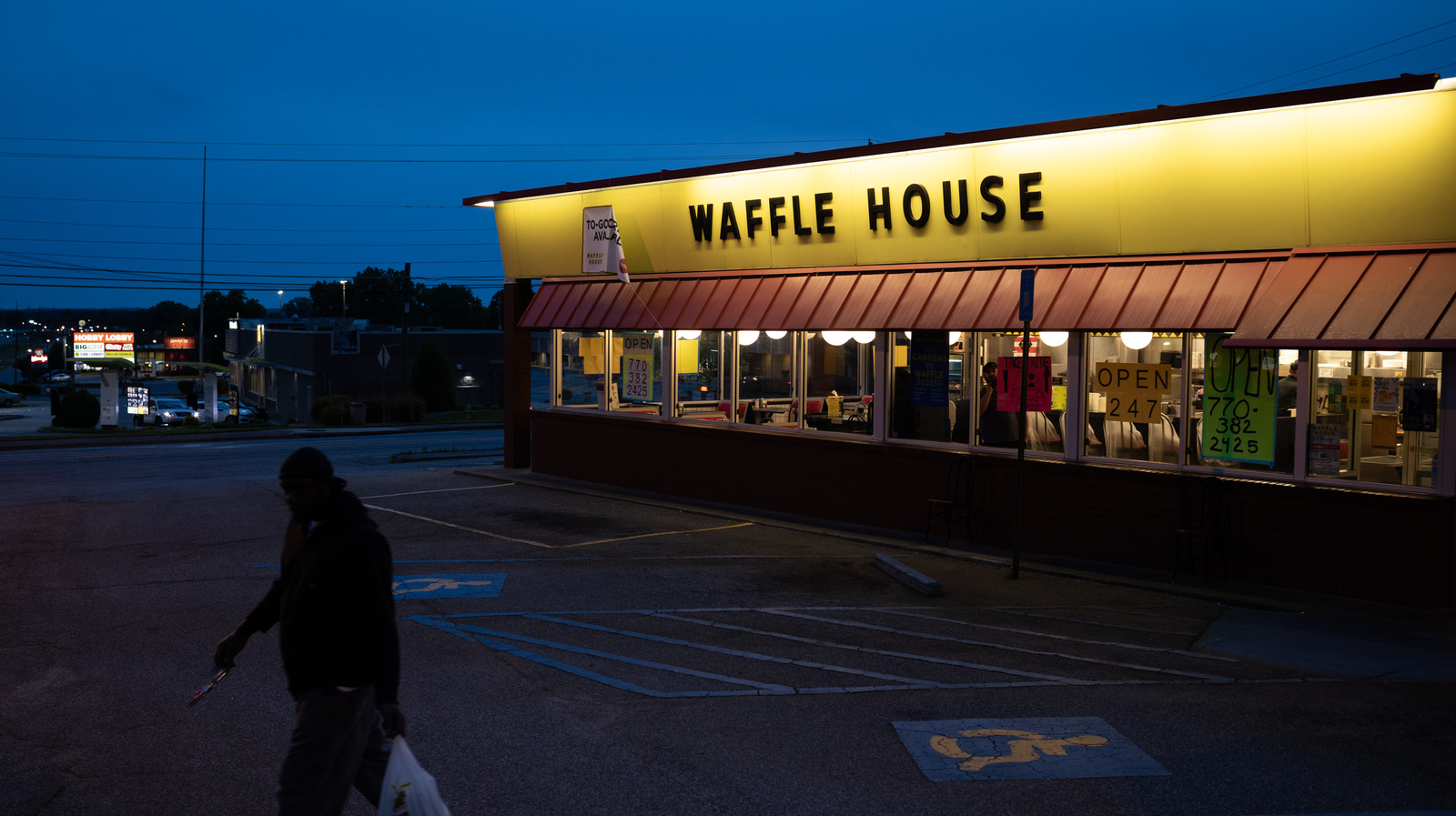 how-a-waffle-house-manager-made-sure-an-employee-graduated