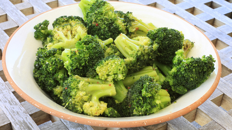 broccoli in bowl