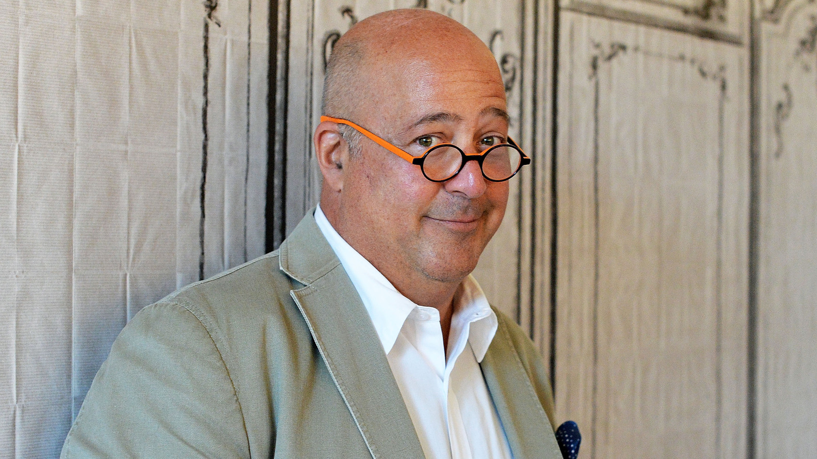 How Andrew Zimmern Really Feels About Crumbl And Viral Restaurant Dishes