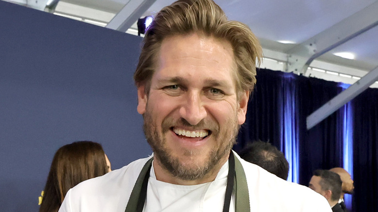 curtis stone grinning apron