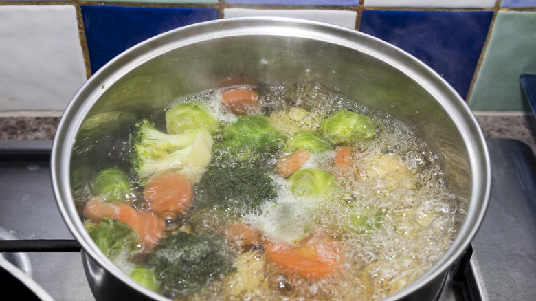 vegetable boiling