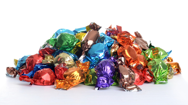 how-chocolate-wrappers-are-secretly-influencing-you