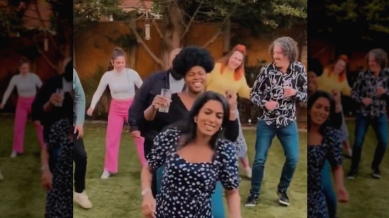 "GBBO" bakers dancing in backyard