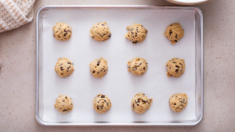 Unbaked cookies on baking sheet