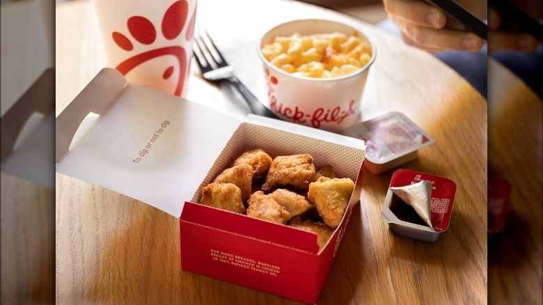 chick-fil-a meal with mac and cheese