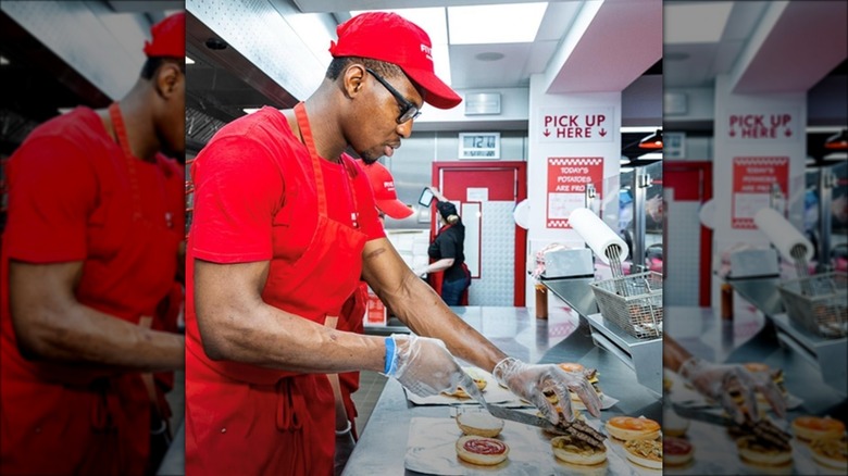 Five Guys burger assembly