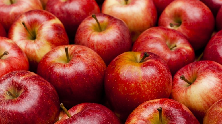 The Best Way To Measure How Many Apples Are In A Pound Without A Scale