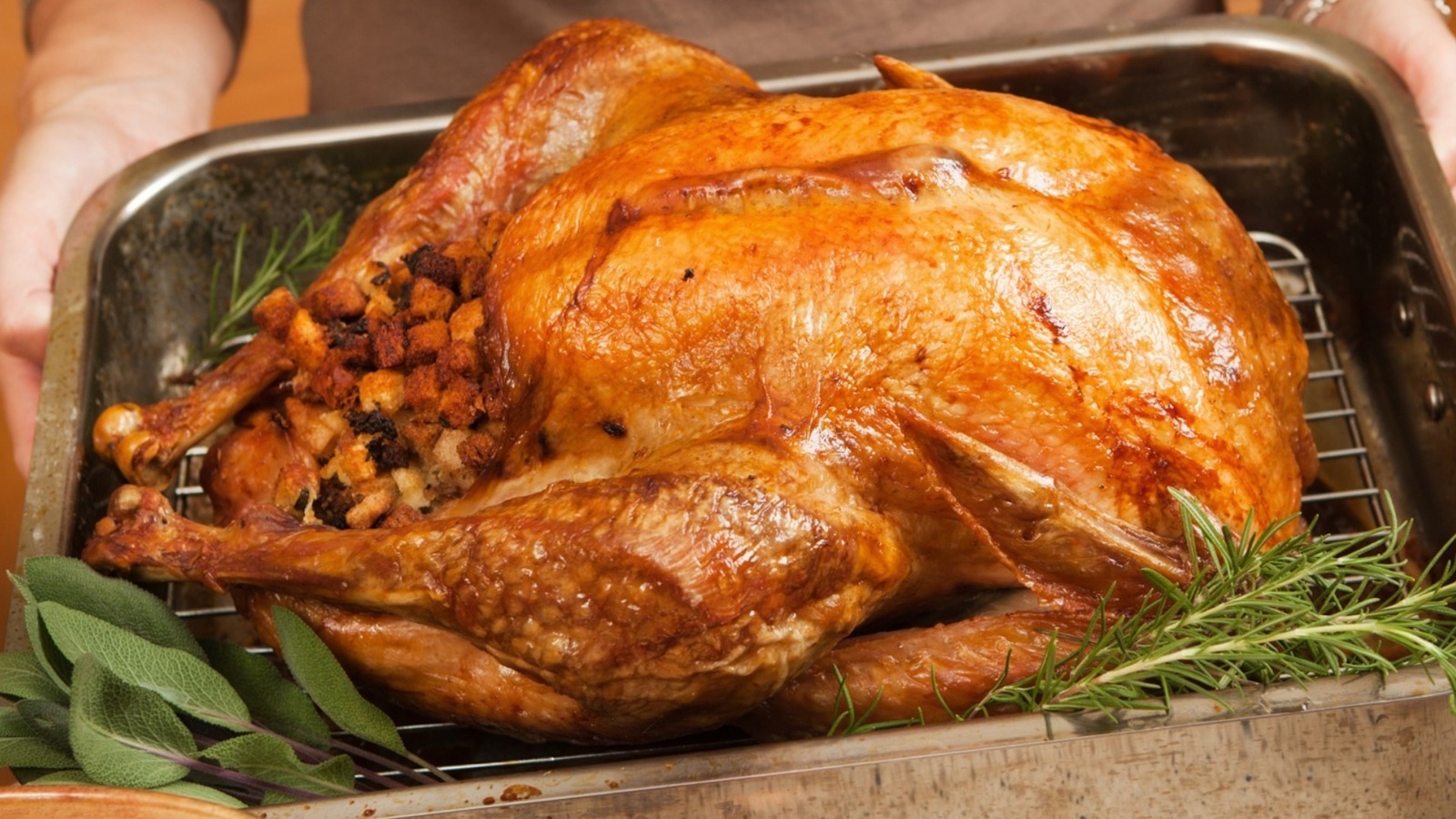 How Many Pounds Of Turkey Breast Should You Serve Per Person On Thanksgiving