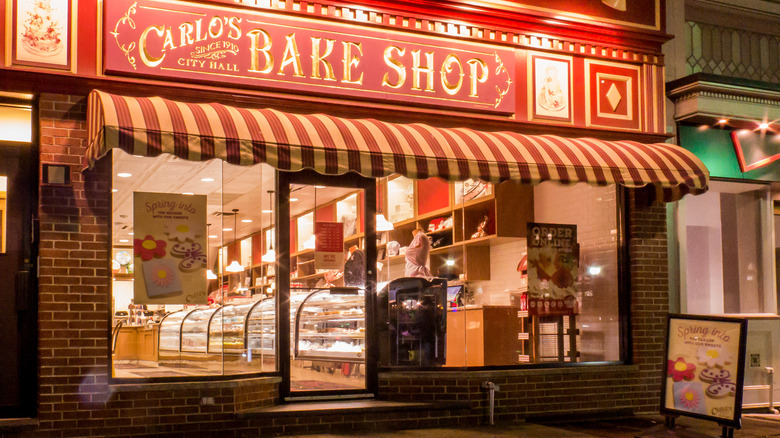 Carlo's Bake Shop in Hoboken