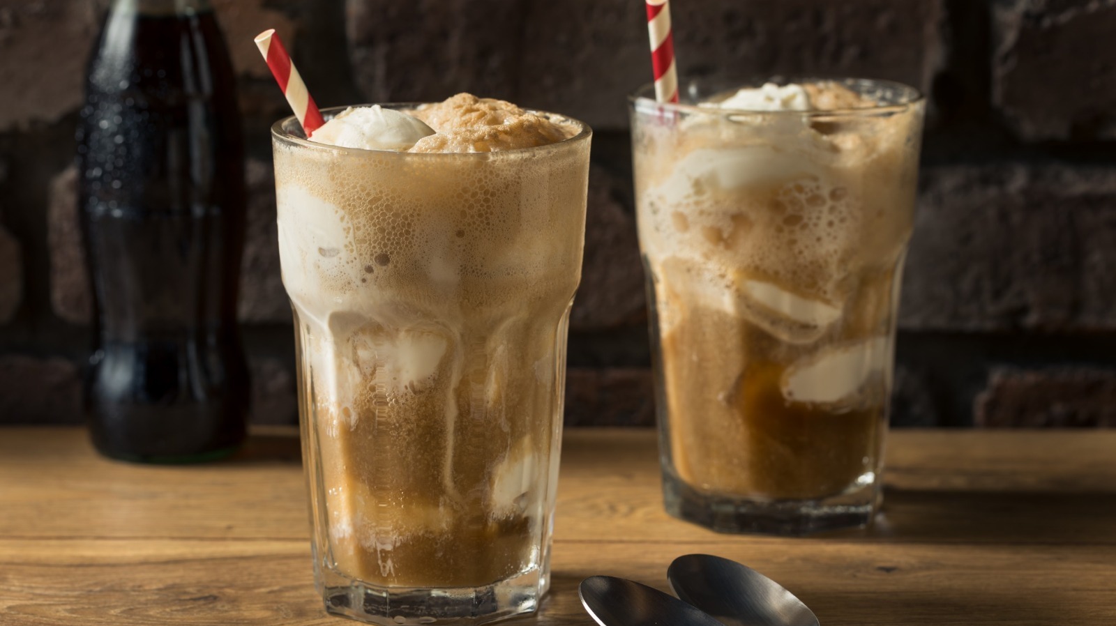 how-mountains-inspired-the-invention-of-the-root-beer-float