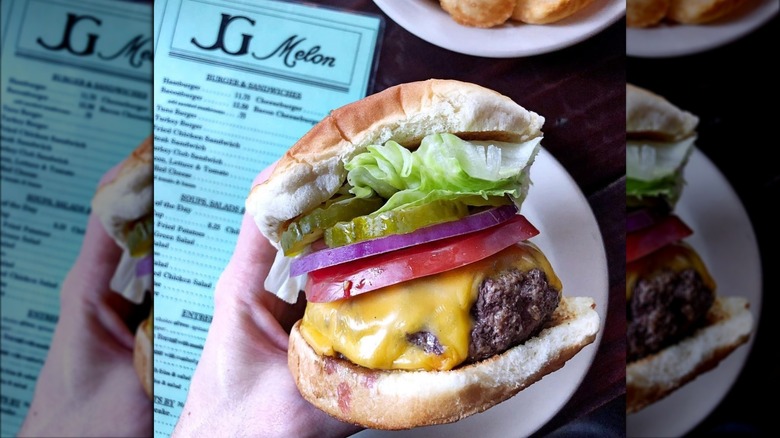 J.G. Melon cheeseburger