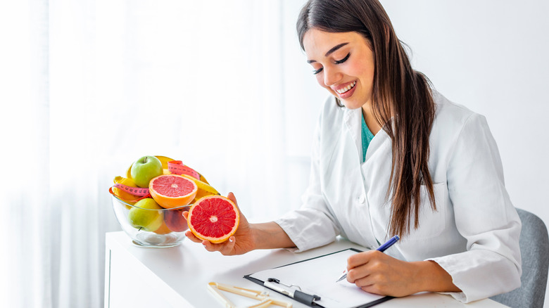 How Much Do Nutritionists Make Yearly