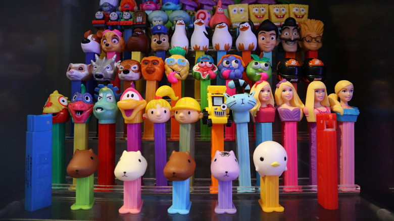 Collection of various PEZ dispensers 