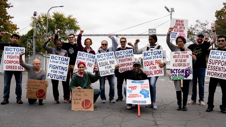 Kellogg's union members on strike