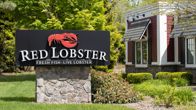 Red Lobster sign