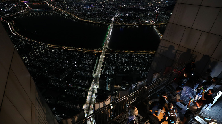 Lotte World Tower views 