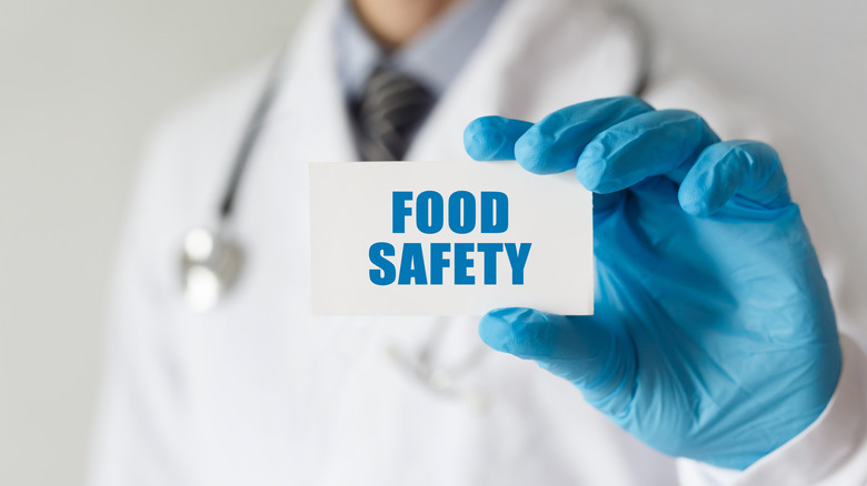 Food safety sign 