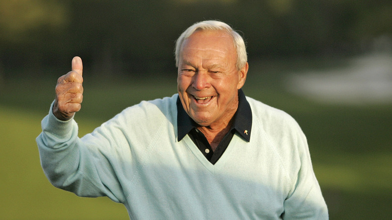 Arnold Palmer giving thumbs up