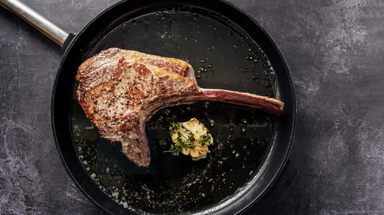 tomahawk steak