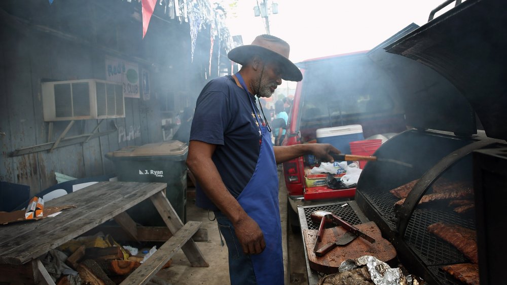 smoking ribs