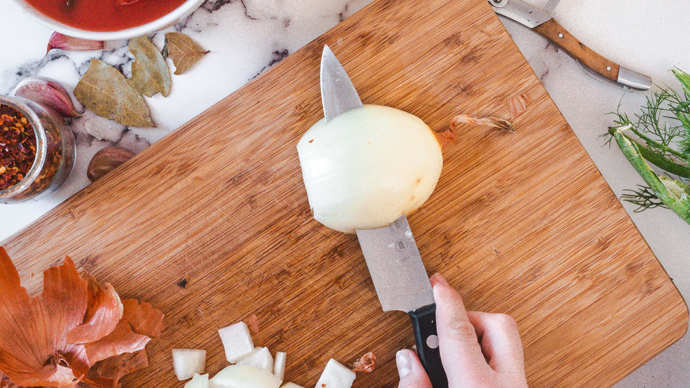 slicing an onion