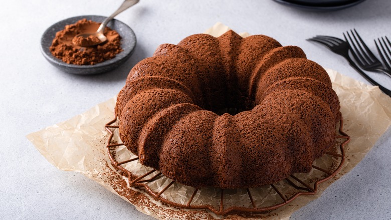 Bundt cake with cocoa powder