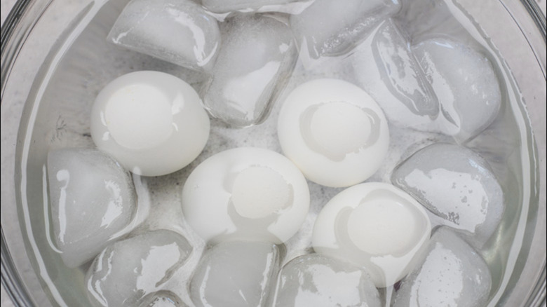 Eggs in ice water