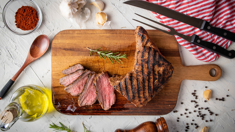 Grilled and sliced tri-tip