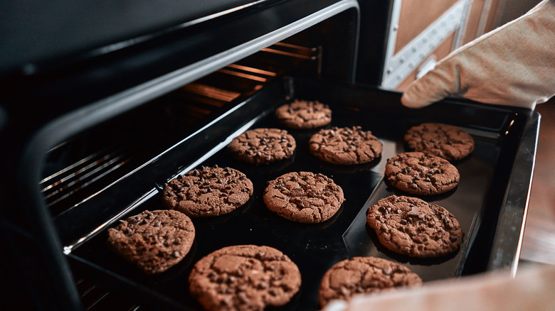 Chocolate cookies in the oven