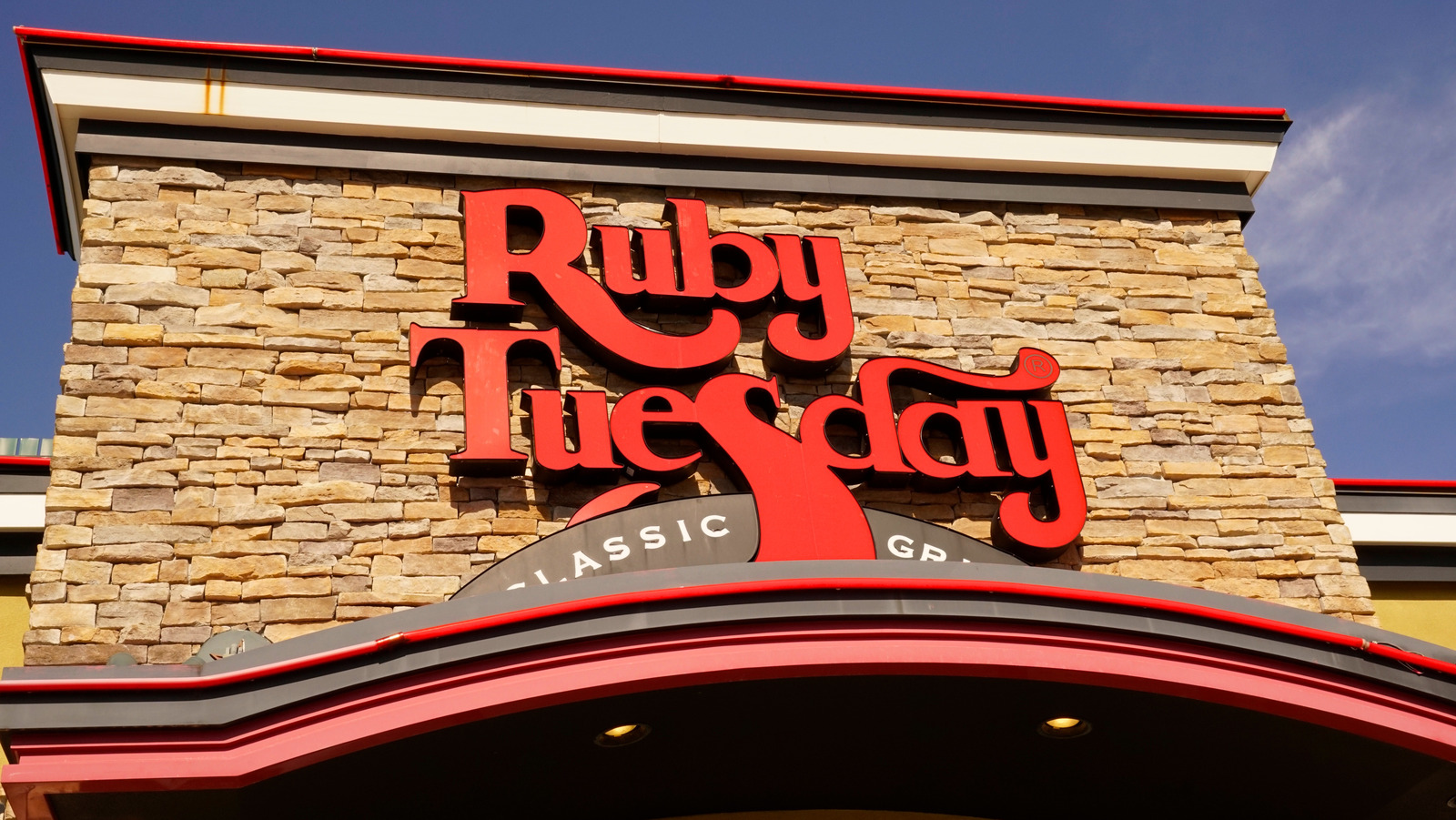 How Working At Ruby Tuesday Is Different From Other Restaurants