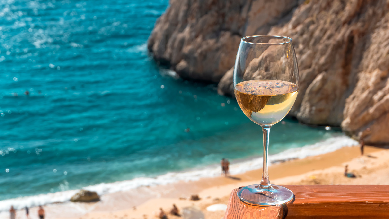 how-you-can-get-paid-to-drink-wine-while-on-vacation