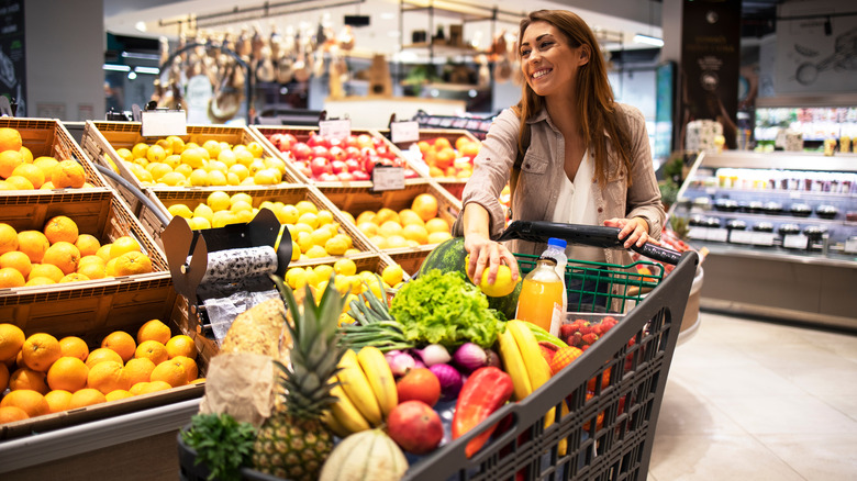 produce aisle at grocery store