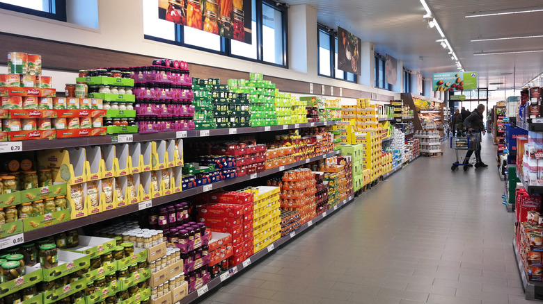 An aisle in Aldi