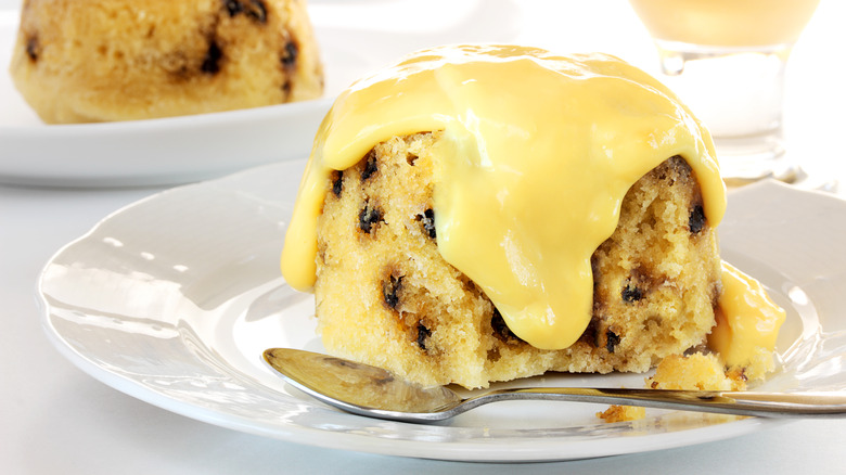 spotted dick custard on plate 