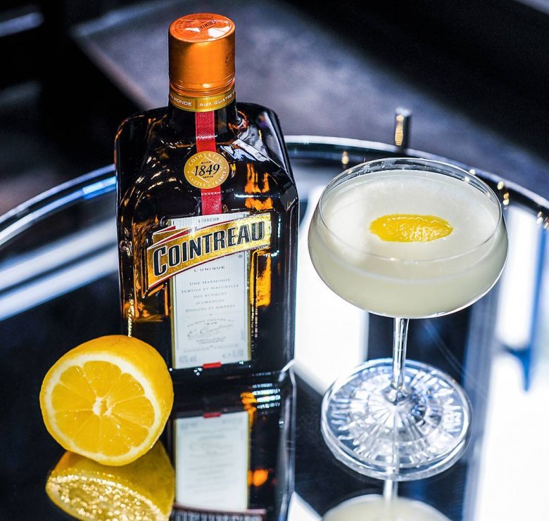 Cointreau (triple sec)