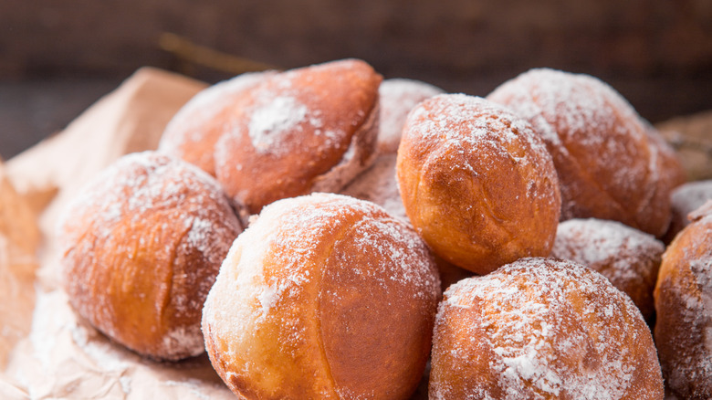 Buñuelos with powdered sugar 